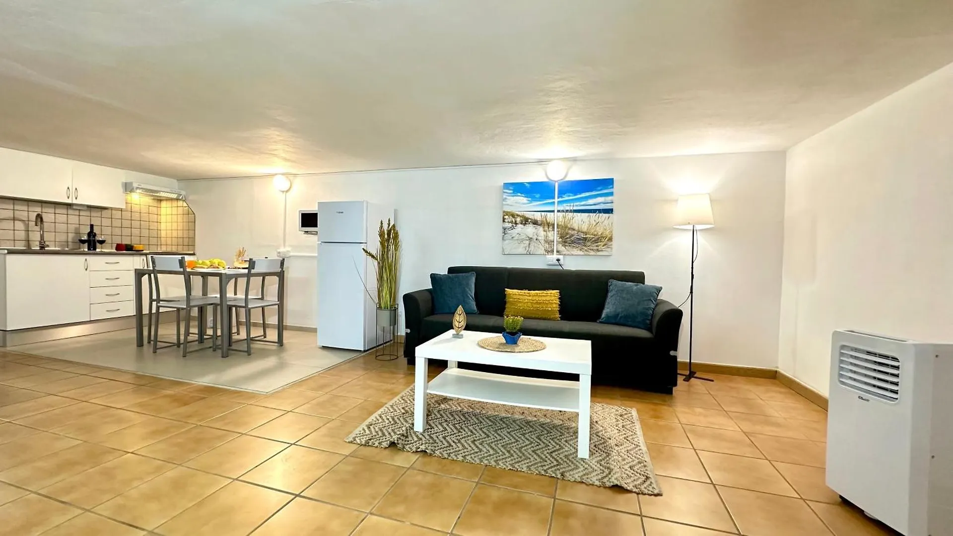 Apartament Acogedor Apartamento Cerca De La Playa, Wifi, La Laguna  Hiszpania